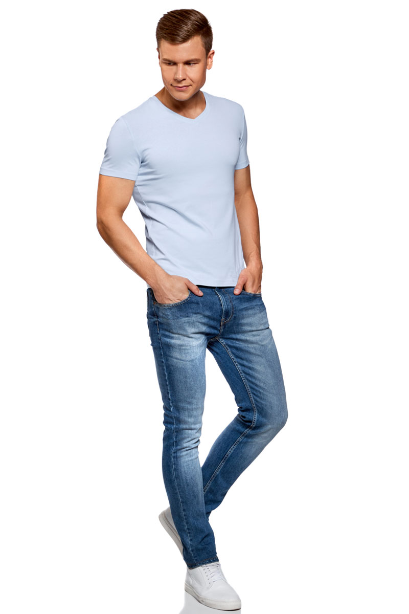 Футболка мужская oodji Basic, цвет: бледно-голубой. 5B612002M/46737N/7000N. Размер XL (56)5B612002M/46737N/7000N Футболка мужская oodji Basic, цвет: бледно-голубой. 5B612002M/46737N/7000N. Размер XL (56)5B612002M/46737N/7000NБазовая футболка с V-образным вырезом горловины и короткими рукавами выполнена из эластичного хлопка.