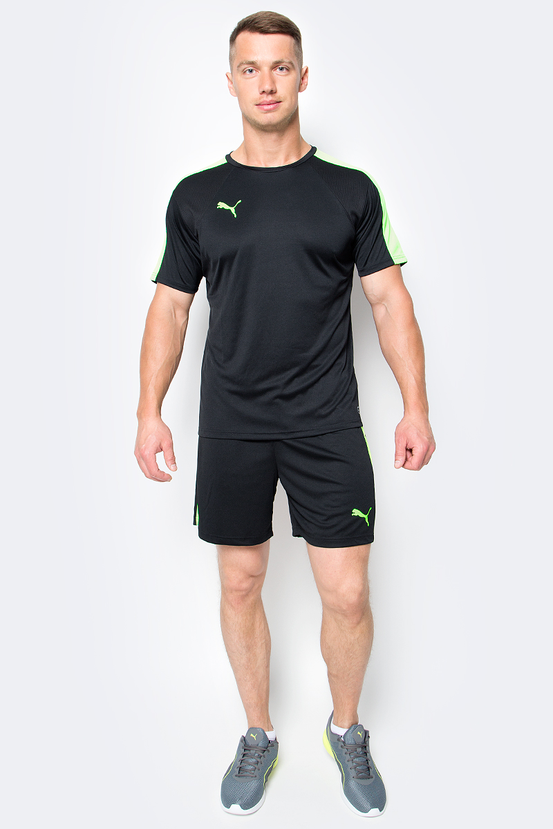 Футболка мужская Puma IT evoTRG Training Tee, цвет: черный. 655175_50. Размер M (46/48)655175_50 Футболка мужская Puma IT evoTRG Training Tee, цвет: черный. 655175_50. Размер M (46/48)655175_50Футболка мужская IT evoTRG Training Tee изготовлена из полиэстера с использованием высокофункциональной технологии dryCELL, которая отводит влагу, поддерживает тело сухим и гарантирует комфорт. Футболка декорирована надписью evoTRG сзади и логотипом PUMA, нанесенным методом термопечати на правую сторону груди. На спине имеются сетчатые вставки для хорошей циркуляции воздуха. Рукава фирменного покроя также дополнены сетчатым материалом. Изделие имеет стандартную посадку, круглый вырез горловины и короткие рукава. Это удобная футболка для занятий, которая не стесняет движений и поможет сконцентрироваться на тренировке и не обращать внимания на одежду.