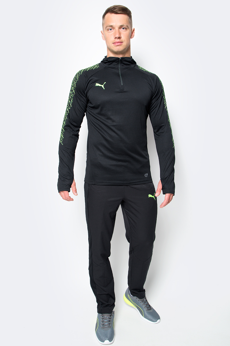 Худи мужское Puma IT evoTRG Hoody, цвет: черный. 655170_50. Размер M (46/48)655170_50 Худи мужское Puma IT evoTRG Hoody, цвет: черный. 655170_50. Размер M (46/48)655170_50Удобное мужское худи IT evoTRG Hoody изготовлено из 100% полиэстера с использованием высокофункциональной технологии dryCELL, которая отводит влагу, поддерживает тело сухим и обеспечивает вентиляцию воздуха в процессе ношения. Модель имеет длинные рукава реглан, воротник на молнии и капюшон. Удлиненные манжеты снабжены прорезями для большого пальца. Модель декорирована надписью evoTRG сзади и логотипом PUMA, нанесенным на правую сторону груди. Также тематический набивной рисунок представлен на рукавах фирменного покроя. В таком худи будет тепло и удобно во время тренировок или занятий на улице.