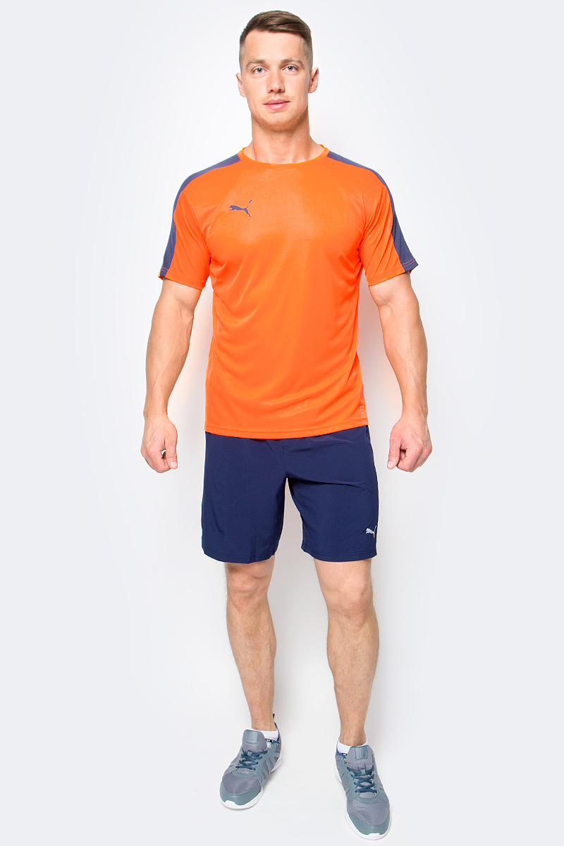 Футболка мужская Puma IT evoTRG Training Tee, цвет: оранжевый. 65517559. Размер XS (42/44)655175_59 Футболка мужская Puma IT evoTRG Training Tee, цвет: оранжевый. 65517559. Размер XS (42/44)655175_59Футболка мужская IT evoTRG Training Tee изготовлена из полиэстера с использованием высокофункциональной технологии dryCELL, которая отводит влагу, поддерживает тело сухим и гарантирует комфорт. Футболка декорирована надписью evoTRG сзади и логотипом PUMA, нанесенным методом термопечати на правую сторону груди. На спине имеются сетчатые вставки для хорошей циркуляции воздуха. Рукава фирменного покроя также дополнены сетчатым материалом. Изделие имеет стандартную посадку, круглый вырез горловины и короткие рукава. Это удобная футболка для занятий, которая не стесняет движений и поможет сконцентрироваться на тренировке и не обращать внимания на одежду.