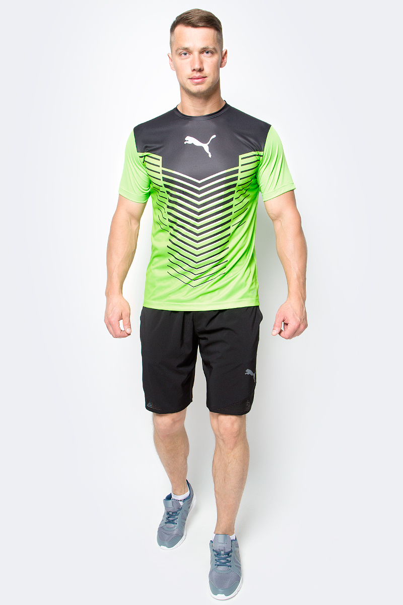 Футболка мужская Puma ftblTRG Graphic Shirt, цвет: салатовый. 655206_51. Размер M (46/48)655206_51 Футболка мужская Puma ftblTRG Graphic Shirt, цвет: салатовый. 655206_51. Размер M (46/48)655206_51Футболка мужская ftblTRG Graphic Shirt изготовлена из полиэстера. Технологии dryCELL отводит влагу наружу и помогает сохранять сухость и свежесть в течение всей тренировки. Футболка декорирована графическим рисунком и набивным логотипом PUMA на груди по центру. Сзади имеются сетчатые вставки. Модель имеет стандартную посадку, круглый вырез горловины и стандартные короткие рукава. Такая футболка подходит не только для командных видов спорта, она также подойдет для тренировок благодаря высокому качеству и комфорту.