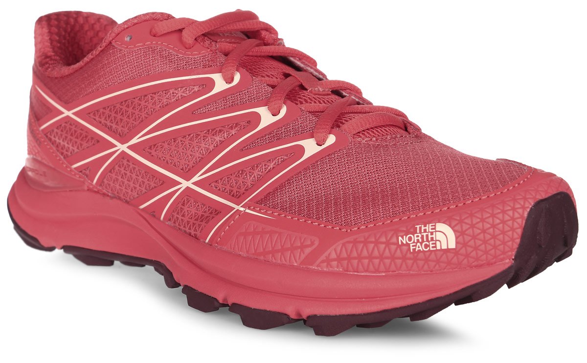Кроссовки трекинговые женские The North Face W Litewave Endurance, цвет: красный. T92VVJRCJ. Размер 10 (41)T92VVJRCJ Кроссовки трекинговые женские The North Face W Litewave Endurance, цвет: красный. T92VVJRCJ. Размер 10 (41)T92VVJRCJКроссовки Litewave Endurance отлично подходят для бега. Верх из сетчатого текстиля обеспечивает вентиляцию. Технология Cradle™ поглощает вибрации и придаёт стопе анатомически правильное положение. Промежуточная подошва EVA хорошо распределяет нагрузку. Подошва из резины для максимальной гибкости и сцепления с поверхностью.