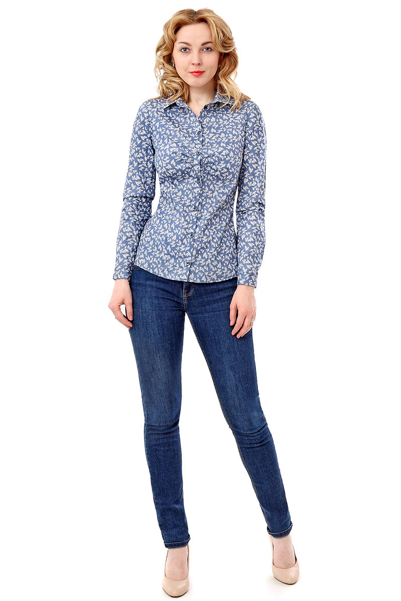 Блузка F5, цвет: голубой. 171005_17333. Размер L (48)171005_17333, Cotton, GELA flowers Блузка F5, цвет: голубой. 171005_17333. Размер L (48)171005_17333, Cotton, GELA flowersЖенская блузка F5 выполнена из качественного материала, поможет создать модный образ и станет отличным дополнением к повседневному гардеробу. Модель приталенного кроя с отложным воротничком застегивается спереди на пуговицы.