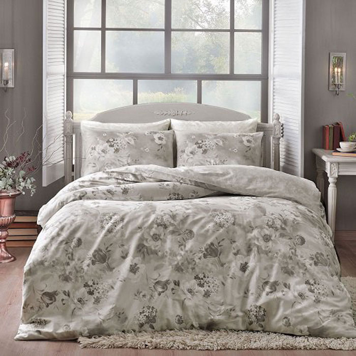 Комплект белья TAC Allure, 1,5-спальный, наволочка 50x70 см3080-20671 Комплект белья TAC Allure, 1,5-спальный, наволочка 50x70 см3080-20671Эталон сатина в России. Фирменные яркие дизайны Pano на нежной шелковистой фактуре сатиновой ткани из экологичного хлопка.Сатин – гладкая и прочная ткань, которая своим блеском, легкостью и гладкостью похожа на шелк, но выгодно отличается от него в цене. Сатин практически не мнется, поэтому его можно не гладить. Ко всему прочему, он весьма практичен, т.к. хорошо переносит множественные стирки. Если Вы ценитель эстетики и практичности одновременно, безусловно, сатин для Вас!