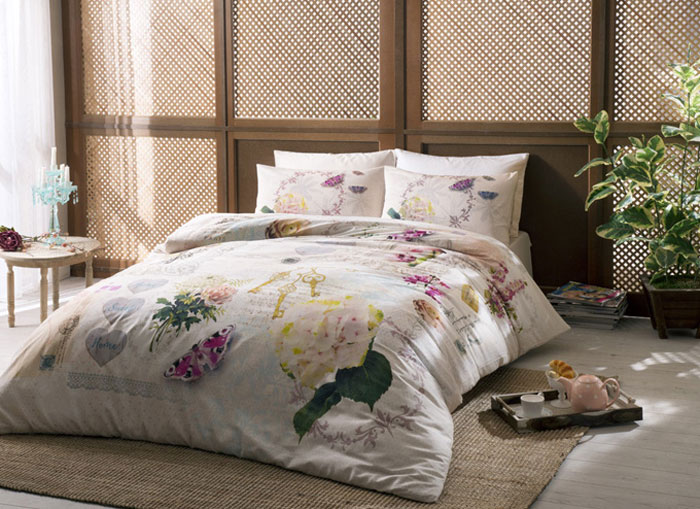 Комплект белья TAC Claire, семейный, наволочки 50x70 см3082-20810 Комплект белья TAC Claire, семейный, наволочки 50x70 см3082-20810Роскошный комплект постельного белья TAC Claire выполнен из качественного сатина. Комплект состоит из двух пододеяльников, простыни и двух наволочек. Пододеяльник застегивается на пуговицы.Сатин - гладкая и прочная ткань, которая своим блеском, легкостью и гладкостью похожа на шелк, но выгодно отличается от него в цене. Сатин практически не мнется, поэтому его можно не гладить. Ко всему прочему, он весьма практичен, так как хорошо переносит множественные стирки.Доверьте заботу о качестве вашего сна высококачественному натуральному материалу.