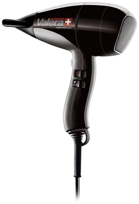 Valera Swiss Nano 9000 Push, Black фенSN 9000 P Valera Swiss Nano 9000 Push, Black фенSN 9000 PФен Valera Swiss Nano 9000 Push - это практичный и удобный суперкомпактный профессиональный фен, который позволит быстро высушить и уложить волосы любой длины. Долговечный электромотор переменного тока LONG-LIFE AC Universal обеспечивает высокую мощность и надежность устройство. Фен работает в трех температурных режимах и в двух режимах интенсивности подачи воздуха. Фен имеет съемный металлический воздушный фильтр. В комплект входят 2 ультратонкие насадки для концентрации воздушного потока.Фен Valera Swiss Nano 9000 Push предназначен для работы в интенсивном режиме и превосходно подойдет для размещения в спортивных объектах с высокой проходимостью (фитнес-клубы, бассейны).