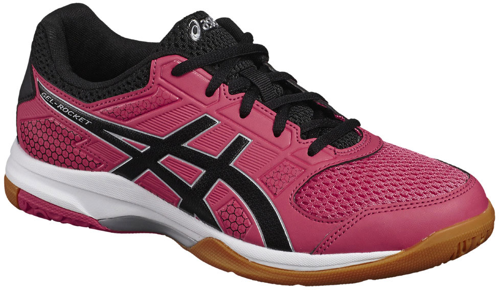 Кроссовки женские Asics Gel-Rocket 8, цвет: малиновый, черный. B756Y-1990. Размер 7 (36,5)B756Y-1990 Кроссовки женские Asics Gel-Rocket 8, цвет: малиновый, черный. B756Y-1990. Размер 7 (36,5)B756Y-1990Женские волейбольные кроссовки Asics Gel-Rocket 8 созданы специально для спортсменок, которые совершают большое количество быстрых боковых движений. Воздухопроницаемый сетчатый верх модели, укрепленный синтетическими накладками, обеспечивает ощущение комфорта, идеальную посадку и поддержку. Благодаря гелевым вставкам кроссовки смягчают ударную нагрузку во время приземления и дают боковую устойчивость. Asics Gel - это полутвердый вид силикона, расположенный в носочной области промежуточной подошвы, который сводит к минимуму давление и напряжение, воздействующее на ногу спортсмена во время бега и улучшает возврат энергии. Литой пластиковый элемент Trusstic, расположенный под средней частью подошвы, препятствует скручиванию стопы. Подметка выполнена из материала, содержащего натуральный каучук, который обеспечивает улучшенное сцепление с поверхностями. Съемная стелька из EVA с текстильной поверхностью создает дополнительный комфорт. Стельку можно вынуть и заменить при желании на ортопедическую.
