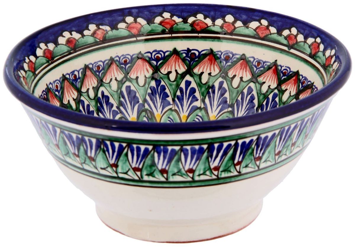 Коса Риштанская керамика, диаметр 18 см. 23312222331222 Коса Риштанская керамика, диаметр 18 см. 23312222331222Узбекская посуда известна всему миру уже более тысячи лет. Ей любовались царские особы, на ней подавали еду шейхам и знатным персонам. Формула глазури передаётся из поколения в поколение. По сей день качественные изделия продолжают восхищать своей идеальной формой.Данный предмет подойдёт для повседневной и праздничной сервировки. Дополните стол текстилем и салфетками в тон, чтобы получить элегантное убранство с яркими акцентами.