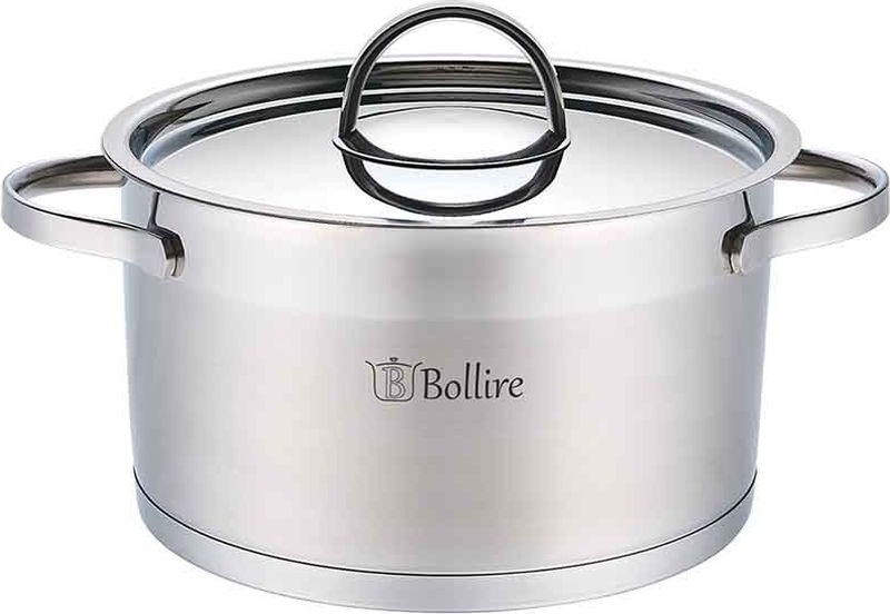 Кастрюля Bollire, с крышкой, 2,3 л. BR-2302BR-2302 Кастрюля Bollire, с крышкой, 2,3 л. BR-2302BR-2302Кастрюля Bollire изготовлена из высококачественной нержавеющей стали. Кастрюля имеет трехслойное дно, которое позволяет использовать ее на всех типах плит, включая индукционные. Она оснащена двумя удобными ручками. Стальная крышка плотно прилегает к краю кастрюли, сохраняя аромат блюд.