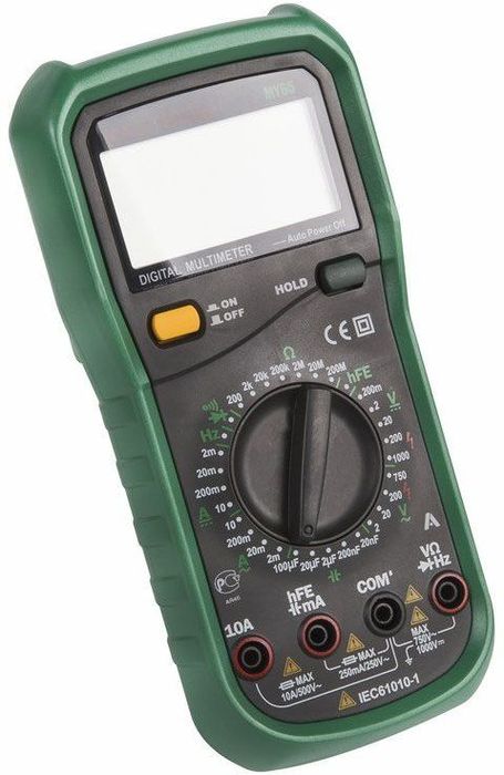 Мультиметр универсальный Mastech MY6513-2052 Мультиметр универсальный Mastech MY6513-2052Цифровой мультиметр Mastech с большим 4?-разрядным ЖК дисплеем обеспечивает высокую точность измерений. Устройство предназначено для определения параметров напряжения, тока, сопротивления, емкости и частоты. Высокое входное сопротивление цифрового мультиметра Mastech не вносит погрешности при измерениях величин.В комплект входит: мультиметр,чехол, инструкция. Характеристики: Разрядность шкалы мультиметра: 19999 отсчетов. Постоянное напряжение: 200мВ (±0.05%), 2мВ/20В/200В (±0.1%), 1000В (±0.15%). Переменное напряжение: 2В/20В/200В (±1.0%), 700В (±1.2%). Постоянный ток: 2мА/20мА (±0.5%), 200mмА (±0.8%), 10А (±1.5%). Переменный ток: 2м/20мА:( ±0.8%), 200мА (±1.2%), 10А (±2.5%). Сопротивление: 200Ом (±0.5%), 2Ом/20Ом/200кОм/2МОм (±0.3%), 20МОм (±0.5%), 200МОм (±5.0%)/ Емкость конденсаторов: 2000нФ/20нФ/200нФ/2мкФ/20мкФ (±4.0%). Частота: 20кГц (±1.5%). Коэффициент усиления транзисторов по току: 1 - 1000. Питание батареи: 9 В.Размер (см): 9,1 х 18,9 х 3,1.