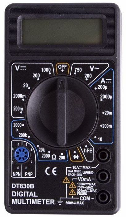 Мультиметр портативный PROconnect M830B(DT830B)13-3011 Мультиметр портативный PROconnect M830B(DT830B)13-3011Мультиметр портативный PROconnect - электроизмерительный прибор, который включает в себя несколько функций и набор измеряемых параметров. Все приборы данной серии измеряют постоянное и переменное напряжение, постоянный ток и сопротивление в цепи. А так же с помощью данного прибора можно проводить тестирование диодов. Прибор является портативным мультиметром, компактные размеры позволяют всегда носить его с собой.Но, несмотря на малые размеры, данный мультиметр обладает широким функционалом и это выгодно отличает его от других.Инженеры старались сделать прибор максимально удобным для использования. Выбор измеряемых величин и пределов измерений производиться с помощью усиленного поворотного регулятора, благодаря которому исключается возможность случайного нажатия. Прибор изготовлен из высококачественных материалов, калибровка и тестирование приборов произведено под контролем компании REXANT INTERNATIONAL.Характеристики:Постоянное напряжение: 200mВ (±0.5%+3), 2000мВ/20В/200В (±0,8%+5), 1000В (±1,0%+5). Переменное напряжение: 200В/750В (±2,0%+10). Постоянный ток: 200мкА/2000мкА/20мА (±1.8%+2), 200мА (±2,0%+2), 10A (±2.0%+10). Сопротивление: 200Ом (±1,0%+10), 200Ом/20КОм/200КОм/2000КОм (±1,0%+4). Дисплей: 3,5х разрядный. Ручной выбор предела измерений.Тестирование диодов.Тип батареи: Rexant 9В Крона (в комплекте).