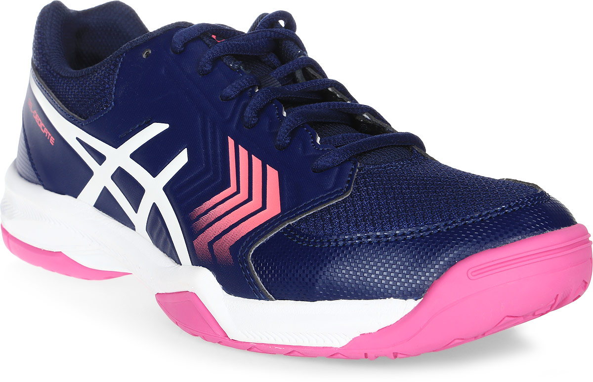 Кроссовки женские Asics Gel-Dedicate 5, цвет: темно-синий. E757Y-4901. Размер 8H (38,5)E757Y-4901 Кроссовки женские Asics Gel-Dedicate 5, цвет: темно-синий. E757Y-4901. Размер 8H (38,5)E757Y-4901Усиленная структура со всех сторон стопы делает женские кроссовки Asics Gel-Dedicate 5 идеальными для тенниса вне зависимости от того, являетесь ли вы новичком или играете достаточно регулярно. Эти теннисные кроссовки с технологией Asics дарят комфорт и обеспечивают стабильность от первой подачи до матч-пойнта. Подрезай, обходи, иди на рывок – весь корт твой. С системой амортизации в задней части ступни Asics Forefoot GEL Cushioning System, однородной резиновой поверхностью подошвы и гибким верхом эти теннисные кроссовки снижают отдачу при резких движениях и обеспечивают максимальный комфорт и точную посадку по ноге. Кроссовки Asics Gel-Dedicate 5 - идеальный выбор для игроков в теннис.