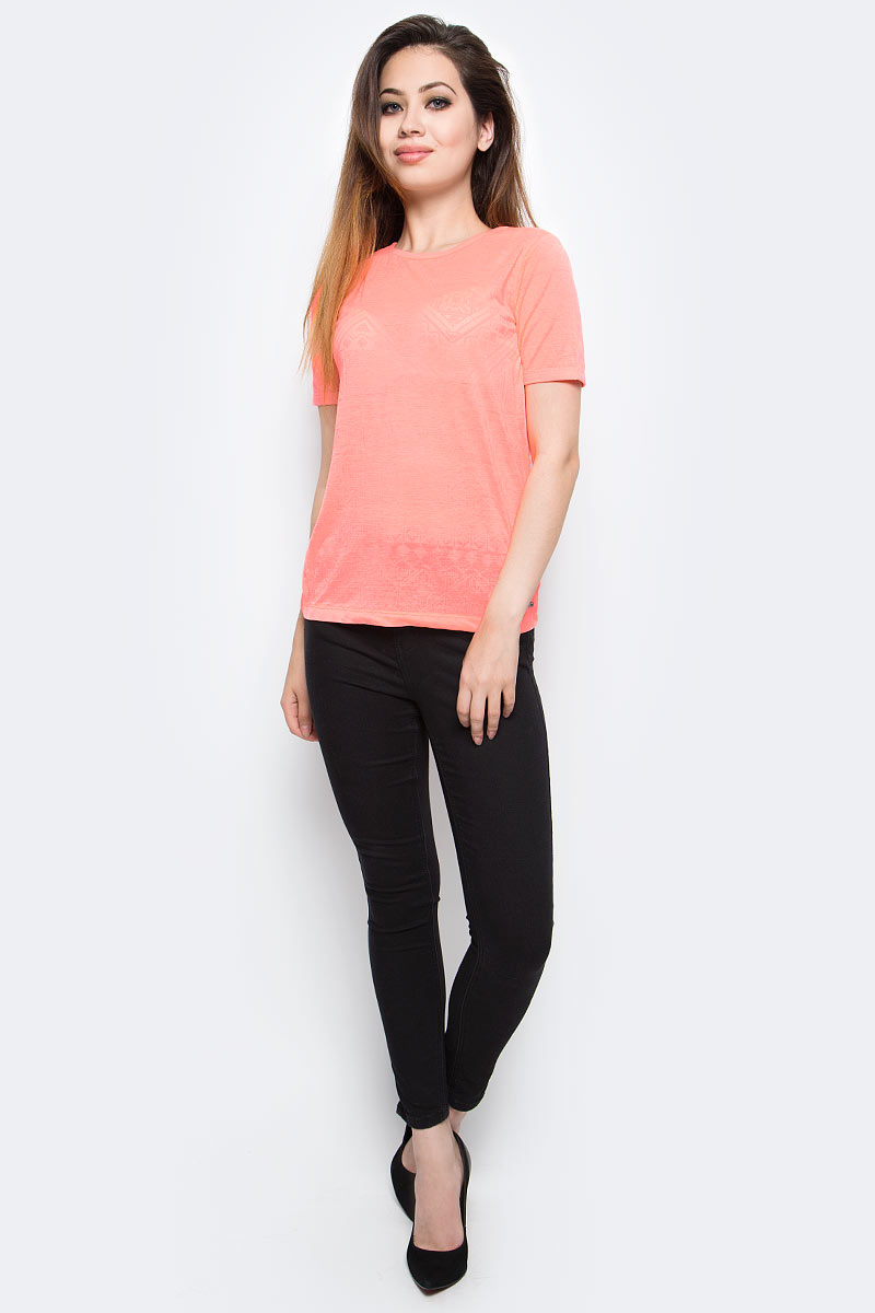 Футболка женская Roxy Clouds, цвет: коралловый. ERJKT03259-MCZ0. Размер 40 (XS)ERJKT03259-MCZ0 Футболка женская Roxy Clouds, цвет: коралловый. ERJKT03259-MCZ0. Размер 40 (XS)ERJKT03259-MCZ0Женская футболка Roxy Clouds выполнена из полиэстера и хлопка. Модель с круглым вырезом горловины и короткими стандартными рукавами имеет оригинальный дизайн. Прекрасный вариант на каждый день, а также для занятий спортом.