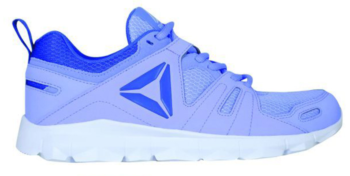 Кроссовки для фитнеса жен Reebok Dashhex Tr 2, цвет: сиреневый. BS8249. Размер 6,5 (37)BS8249 Кроссовки для фитнеса жен Reebok Dashhex Tr 2, цвет: сиреневый. BS8249. Размер 6,5 (37)BS8249Кроссовки, которые идеально подойдут как для выполнения прыжков, так и для работы с весами. Сетчатый верх эффективно пропускает воздух, промежуточная подошва обеспечивает уверенную устойчивость для тренировок различной направленности.Материал: легкий сетчатый верх обеспечивает вентиляцию и эластичность, а поперечные вставки ? надежную поддержкуФорма кроссовка спроектирована для движений высокой степени интенсивностиИдеально для тренировок различного типа на разных видах поверхностиМягкая и прочная подошва для стабилизацииЦельная подошва из ЭВА с технологией 3D Ultralite и рисунком протектора в форме сот для лучшего сцепленияФормованная съемная ортопедическая стелька из ЭВАВес: 196 г; перепад высоты между пяткой и носком: 12мм
