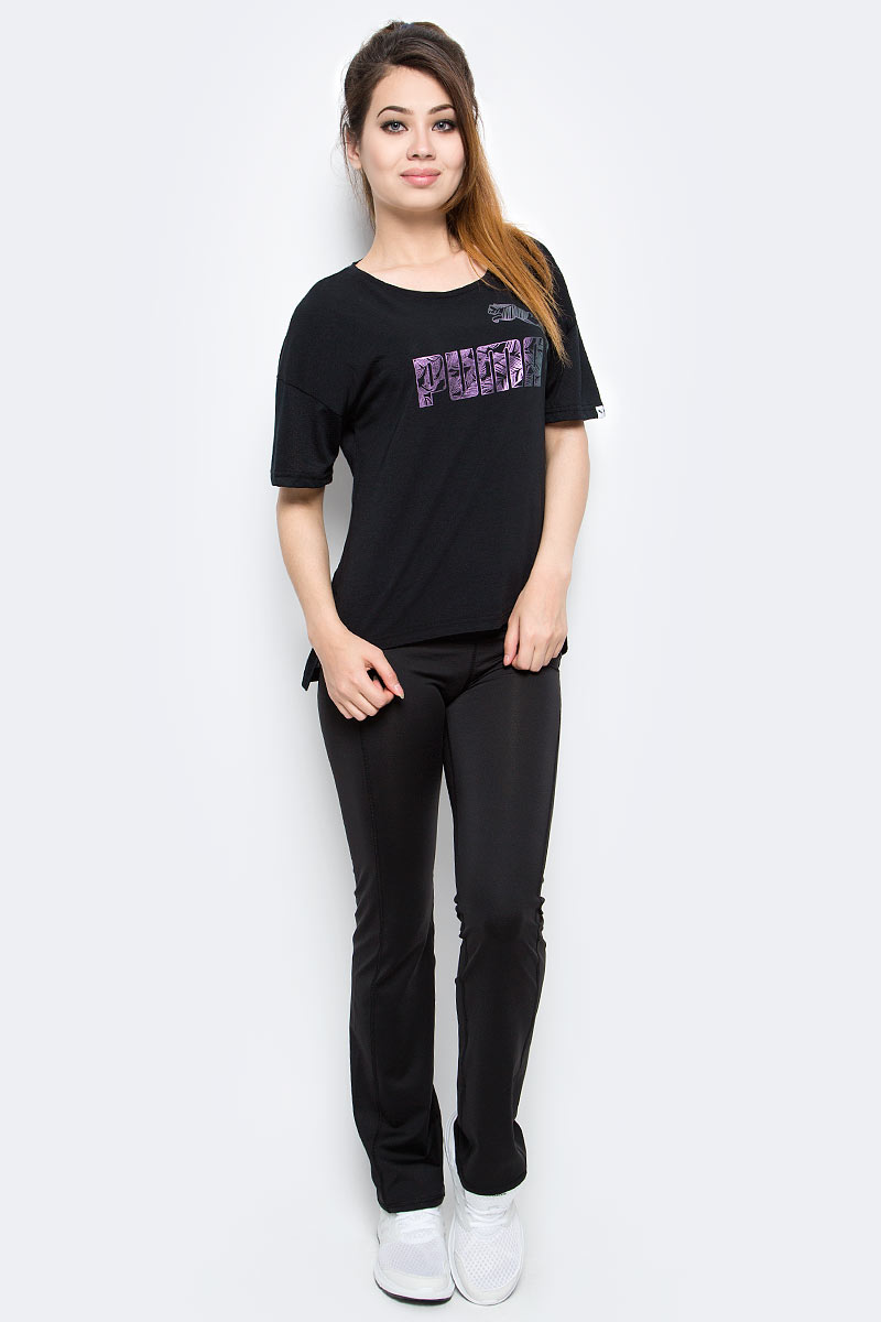 Футболка женская Puma Swan Tee W, цвет: черный. 59136501. Размер L (46/48)59136501 Футболка женская Puma Swan Tee W, цвет: черный. 59136501. Размер L (46/48)59136501Стильная футболка Puma Swan Tee W выполнена из высококачественного материала. Модель свободного кроя гарантирует максимальную свободу движений и ощущение комфорта. Благодаря закругленному краю спинки футболка выгодно подчеркивает фигуру. Верхняя часть изделия декорирована графическим принтом логотипа PUMA.