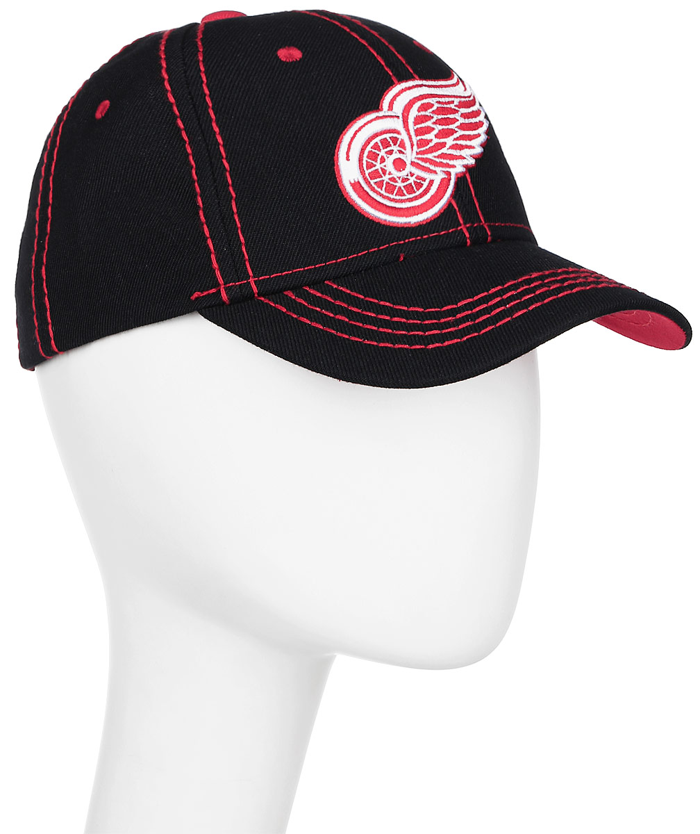 Бейсболка NHL Detroir Red Wings, цвет: черный, красный. 29004. Размер L/XL (55/58)29004 Бейсболка NHL Detroir Red Wings, цвет: черный, красный. 29004. Размер L/XL (55/58)29004Практичная и удобная бейсболка NHL Detroir Red Wings, выполненная из высококачественного хлопка, идеально подойдет для активного отдыха и обеспечит надежную защиту головы от солнца. Бейсболка дополнена широким твердым козырьком и оформлена контрастной прострочкой, и вышивкой в виде эмблемы профессионального хоккейного клуба Detroir Red Wings. Кепка имеет перфорацию, обеспечивающую необходимую вентиляцию. Объем изделия регулируется хлястиком на липучке. Такая бейсболка станет отличным аксессуаром для занятий спортом или дополнит ваш повседневный образ.