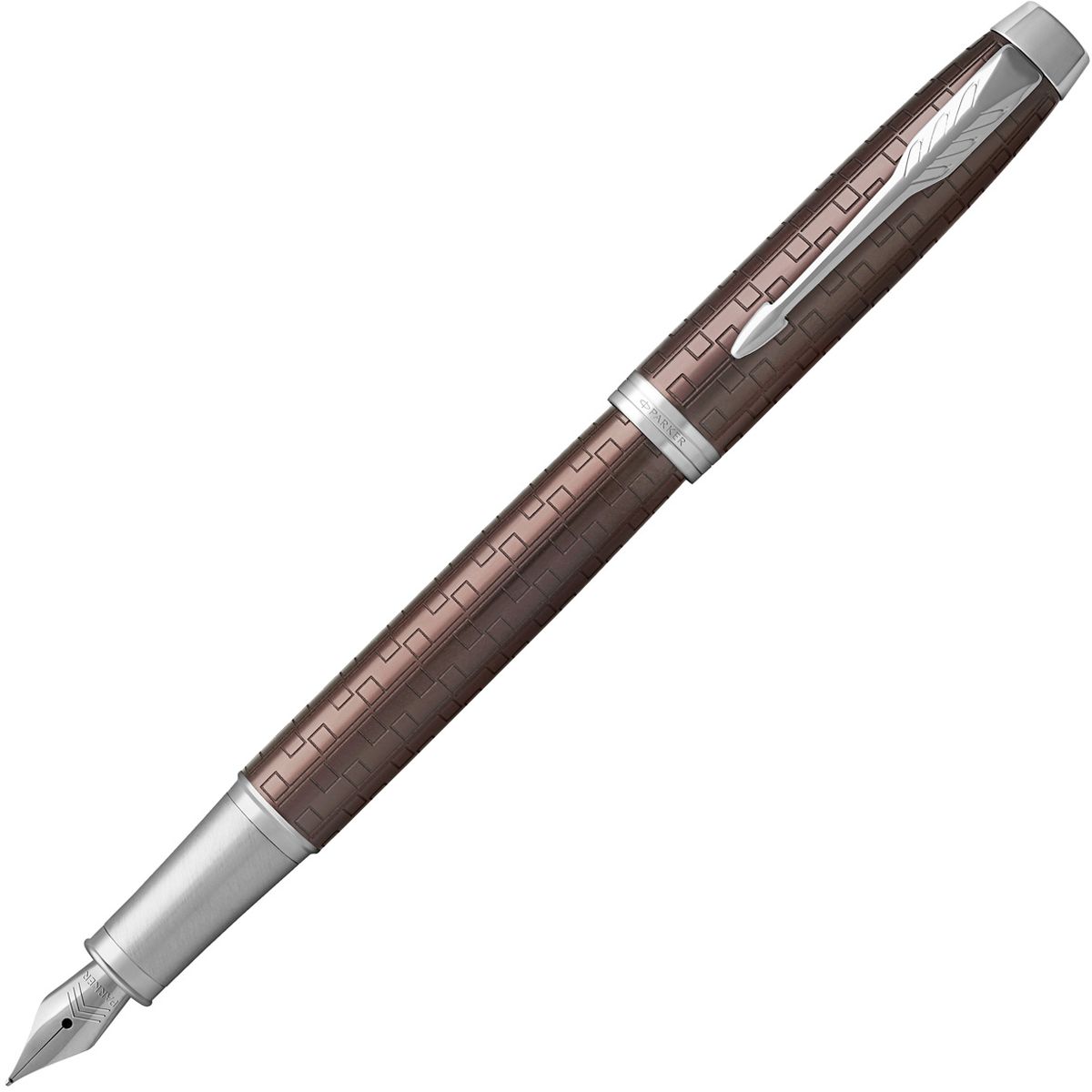 Parker Ручка перьевая IM Premium Brown CTPARKER-1931676 Parker Ручка перьевая IM Premium Brown CTPARKER-1931676Материал корпуса: Коричневый анодированный алюминий с фирменной гравировкой.Покрытие корпуса: Корпус из анодированного алюминия с выгравированными оригинальными графическими узорами, хромовое покрытие.Материал отделки деталей корпуса: Хром.Перо: Нержавеющая сталь.Способ подачи стержня: колпачок.Вложение: 1 картридж.Сделано в Китае.Аналог PARKER-S0949710