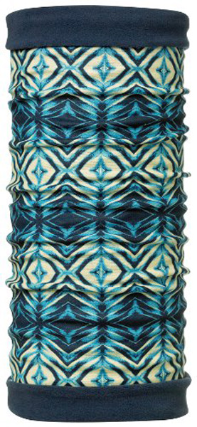 Бандана Buff PolarReversible Blue Poison/Even.Sky, цвет: синий. (101206.00) 431889. Размер универсальный(101206.00) 431889 Бандана Buff PolarReversible Blue Poison/Even.Sky, цвет: синий. (101206.00) 431889. Размер универсальный(101206.00) 431889Теплая бандана-шарф Polar Buff - это бандана-труба из серии Original Buff, пришитая к цилиндру из Polartec Classic Fleece 100. В холодную погоду Polar Buff поддерживает нормальную температуру тела и предотвращает потерю тепла, благодаря комбинации микрофибры и Polartec. Благодаря своей универсальности, функциональности и практичности Polar Buff завоевал огромную популярность среди людей, ее можно использовать как шапку, шарф, бандану на лицо и уши, балаклаву, маску. Неотъемлемая часть зимней одежды, подходит для любой активности в холодное время года. Размер (обхват головы): 53-62 см.
