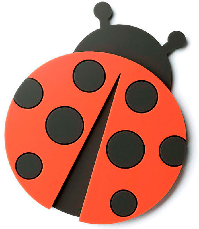 Подставка под горячее Balvi Coccinelle, магнитная, цвет: красный26162 Подставка под горячее Balvi Coccinelle, магнитная, цвет: красный26162Подставка под горячее Coccinelle выполнена из силикона и оформлена в виде божьей коровки, она делает любой интерьер уютным и домашним. Благодаря магнитной обратной стороне не возникает сложностей при хранении - ее можно приклеить вертикально на холодильник и превратить в еще один стильный аксессуар для вашей кухни.- Качественные и износостойкие материалы изготовления.- Яркое и оригинальное оформление в красно-черных цветах.- Устойчивость к высоким температурам и резким перепадам.- Магнит для крепления к холодильнику и другим металлическим поверхностям.