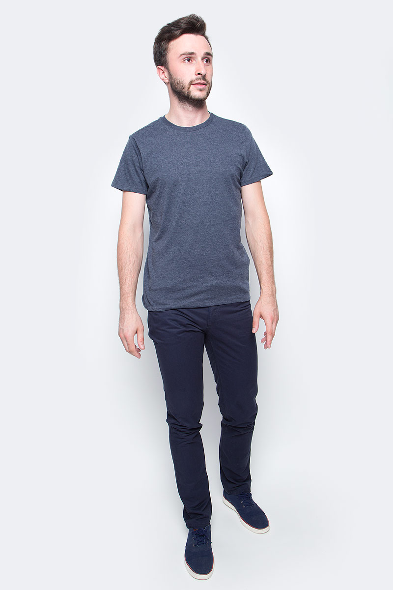 Футболка мужская Sela, цвет: синий меланж. Ts-211/276-7340. Размер XL (52)Ts-211/276-7340 Футболка мужская Sela, цвет: синий меланж. Ts-211/276-7340. Размер XL (52)Ts-211/276-7340Мужская базовая футболка Sela изготовлена из хлопка с добавлением полиэстера. Модель полуприлегающего силуэта имеет стандартную длины, круглый вырез горловины и короткие рукава. Легкая и комфортная футболка удобна в носке.
