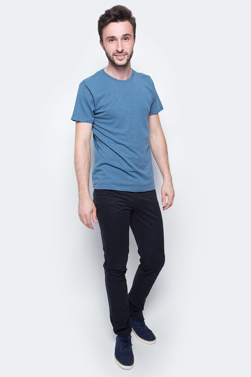 Футболка мужская Sela, цвет: темно-синий. Ts-211/276-7340. Размер XL (52)Ts-211/276-7340 Футболка мужская Sela, цвет: темно-синий. Ts-211/276-7340. Размер XL (52)Ts-211/276-7340Мужская базовая футболка Sela изготовлена из хлопка с добавлением полиэстера. Модель полуприлегающего силуэта имеет стандартную длины, круглый вырез горловины и короткие рукава. Легкая и комфортная футболка удобна в носке.