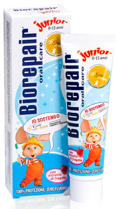 Biorepair детская зубная паста (клубника) Junior Strawberry for Kids, 50 млGA1150400 Biorepair детская зубная паста (клубника) Junior Strawberry for Kids, 50 млGA1150400Детская зубная паста Biorepair Junior, содержит частицы запатентованного компонента MicroRepair, которые борются с кариесом и укрепляют эмаль. Паста идеально подходит при ношении брекетов. Натуральный экстракт земляники оказывает тонизирующий эффект и питает десны.
