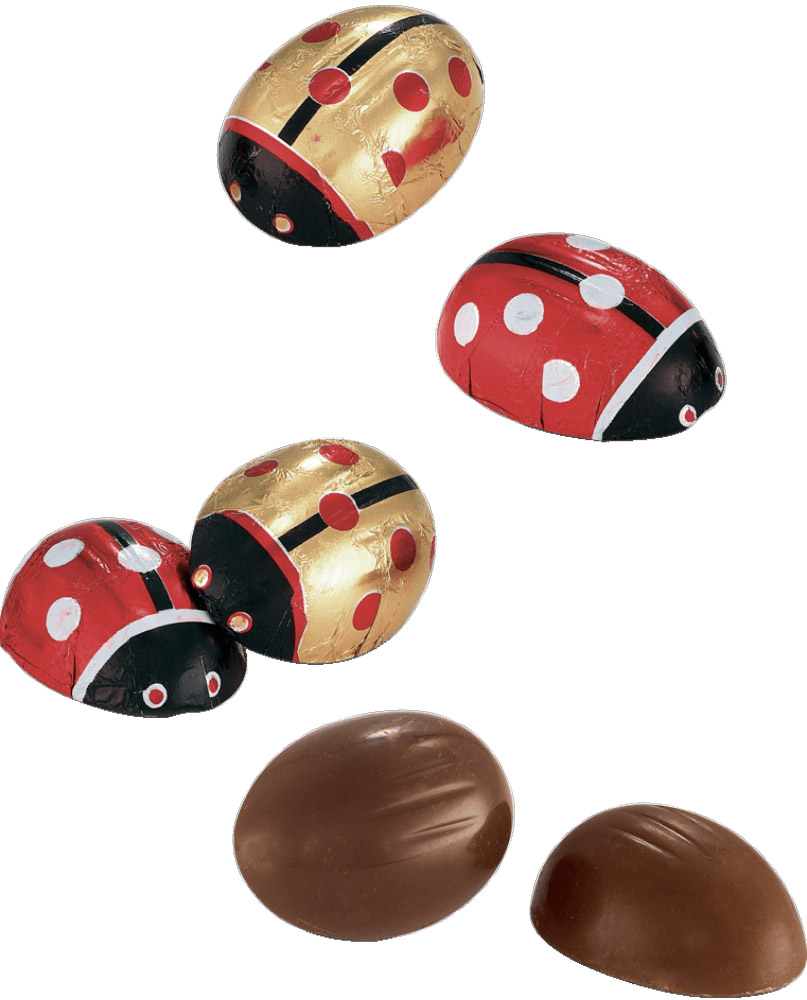 Caffarel Божья коровка конфеты из молочного шоколада,1 кгМС-00001876 Caffarel Божья коровка конфеты из молочного шоколада,1 кгМС-00001876Caffarel Конфеты из молочного шоколада в форме Божьей коровки отличаются нежным вкусом и ароматом. Великолепно гармонируют с чаем и кофе. Могут быть преподнесены в качестве угощения близкому и дорогому человеку. Компания Caffarel, расположенная в Турине, пользуется бесспорной репутацией лидера на итальянском шоколадном рынке. История компании началась с того, что в конце 18 века сеньор Доре Бозелл изобрел машину по измельчению и смешиванию какао-бобов. В 1826 году Пьер Поль Каффарель приобрел это изобретение для своей шоколадной мастерской на улице Балбис в Сан-Донато, в Турине. Вскоре компания Caffarel выпускает свою визитную карточку - конфеты Джандуйа. Около 30 процентов этой конфеты состояло из перемолотых лесных орехов. Свое название конфеты получили по имени карнавального персонажа-марионетки Джандуйа (GIANDUJA), олицетворяющего образ коренного жителя Пьемонта - итальянской области. Форма конфет так же была связанна с куклой, в основу конфет была положена треугольная шляпа персонажа.В 1865 году во время карнавала Каффарель угощал всех желающих своим новым изобретением от лица куклы Джандуйа. Конфеты пришлись по вкусу всем участникам карнавала, а начинка из перемолотых орехов вскоре получила имя - пралине.