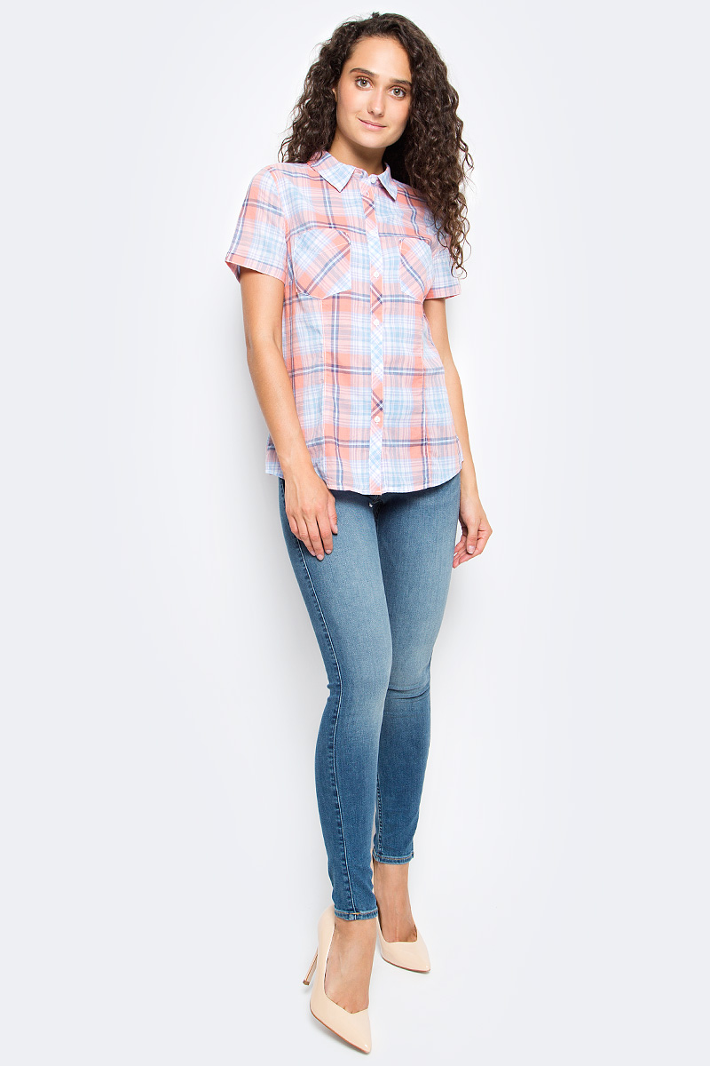 Рубашка женская Sela, цвет: коралловый. Bs-112/133-7263. Размер 50Bs-112/133-7263 Рубашка женская Sela, цвет: коралловый. Bs-112/133-7263. Размер 50Bs-112/133-7263Женская рубашка Sela выполнена из натурального хлопка и оформлена принтом в крупную клетку. Модель прямого кроя с отложным воротничком и короткими рукавами застегивается на пуговицы и дополнена двумя накладными карманами. Рубашка подойдет для офиса, прогулок и дружеских встреч и будет отлично сочетаться с джинсами и брюками, и гармонично смотреться с юбками. Мягкая ткань комфортна и приятна на ощупь.