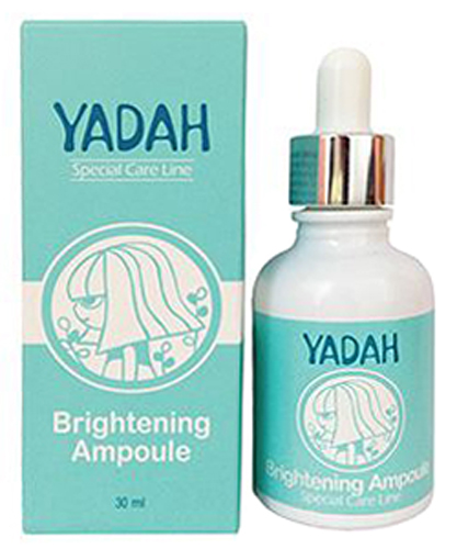 Yadah Сыворотка для сияния кожи, 30 мл8809340380153 Yadah Сыворотка для сияния кожи, 30 мл8809340380153Всего 2-3 капли средства при регулярном применении позволяют значительно улучшить состояние кожи, осветляя пигментацию и выравнивая тон, благодаря чему лицо становится более свежим, ухоженным, наполняется сиянием. Сыворотка изготовлена по современной технологии с использованием нанолипосом, в которые заключены активные компоненты средства – витамины B, E и C. Нанолипосомы помогают витаминам сохранить свои полезные свойства, благодаря чему можно в кратчайшие сроки улучшить состояние кожи. Нанолипосомы обладают способностью проникать под неживой ороговевший слой на поверхности кожи, где они соединяются с активными клетками и насыщают их своим содержимым. Также липосомы проникают в глубокие слои кожи, где запускают процессы восстановления. Витаминный комплекс способствует осветлению пигментации, подавляя синтез меланина, благодаря чему тон кожи становится более равномерным, исчезает пигментация различного происхождения, уменьшается проявление купероза, рассасываются застойные пятна. Также в составе сыворотки компоненты, усиливающие осветляющее действие средства: экстракты моркови, сафлоры, камелии, белой шелковицы, пиона, хризантемы и бамбука. Сыворотку можно применять как в чистом виде, так и в качестве добавки в любимое косметическое средство. Подходит для любого типа кожи с пигментацией и тусклым цветом.
