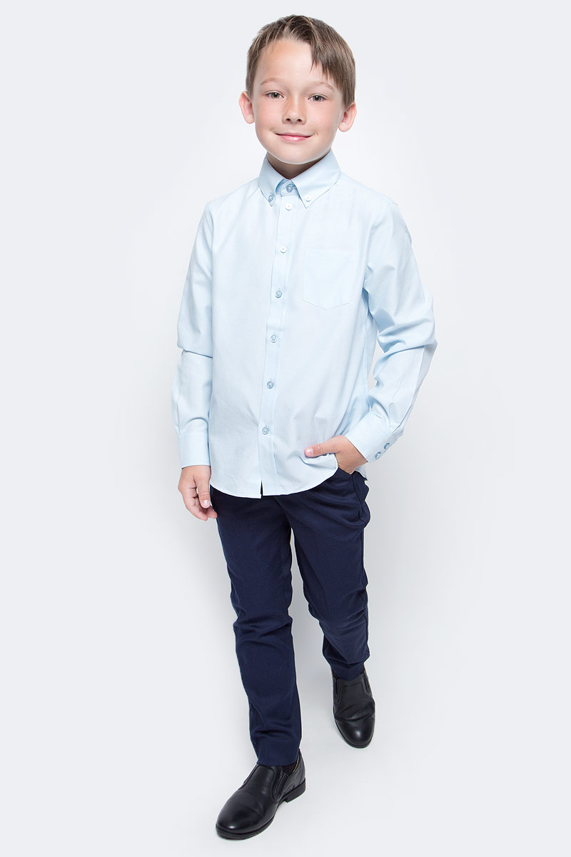 Рубашка для мальчика Button Blue, цвет: голубой. 217BBBS23041800. Размер 140, 10 лет217BBBS23041800 Рубашка для мальчика Button Blue, цвет: голубой. 217BBBS23041800. Размер 140, 10 лет217BBBS23041800Рубашка для мальчика - основа повседневного школьного образа! Школьные рубашки от Button Blue - это качество и комфорт, отличный внешний вид, удобство в уходе, высокая износостойкость. Рубашка с длинными рукавами и отложным воротничком застегивается на пуговицы. Готовясь к школьному сезону, вам стоит купить рубашки в трех-четырех цветах, чтобы разнообразить будни ученика.