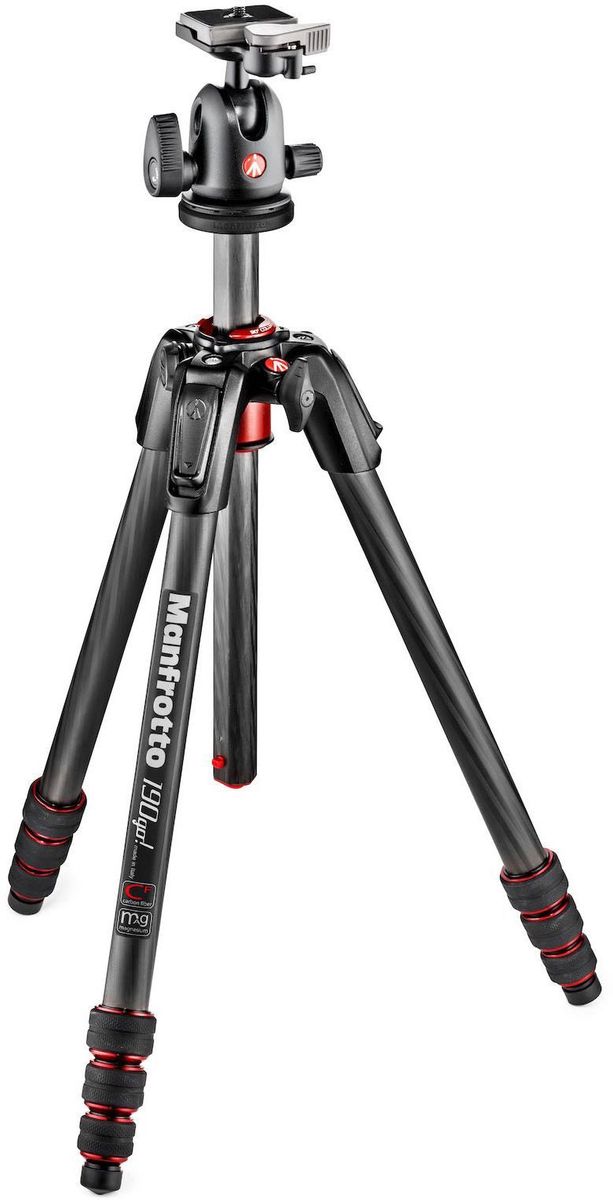 Manfrotto MK190GOC4TB-BH, Black штативMK190GOC4TB-BH Manfrotto MK190GOC4TB-BH, Black штативMK190GOC4TB-BHMK190GOС4TB-BH — 4-секционный штатив обновленной серии 190 GO! Модели этой серии обладают более компактной конструкцией, за счет чего их стало намного проще перевозить с собой в путешествиях. Данный комплект включает в себя компактную шаровую голову с быстросъемной площадкой 200PL. Штативы серии 190 GO!, выполненные из карбона, обеспечивают максимальную надежность, при невероятной легкости. При собственном весе всего в 1,3 кг MT190GOC4TB может использоваться с оборудованием весом в 7 кг, ни в чем не уступая алюминиевым аналогам.Секции ног фиксируются цанговыми зажимами новой конструкции. Чтобы разобрать или собрать ножки потребуется движение всего одной руки. Кроме того, цанговые замки компактнее быстрозажимных. MT190GOС4TB обладает одной очень полезной особенностью. Его центральная штанга может отклоняться под углом 90°. Таким образом фотограф получает больше возможностей для выбора ракурса и точки съемки. К примеру, ни один штатив отличной от 190 GO! конструкции не позволит расположить камеру так близко к земле.Позаимствованная у моделей профессиональных серий система быстрого крепления аксессуаров Easy Link, открывает широчайшие перспективы перед фотографом и превращает MT190GOС4TB в настоящую мобильную студию. С помощью этой системы можно быстро закрепить на штативе с камерой дополнительные аксессуары: диодные источники постоянного света, вспышки, рефлекторы, флаги и прочее оборудование.Штатив MT190GOС4TB и шаровая голова 496RC2 изготавливаются в Италии компанией Manfrotto.