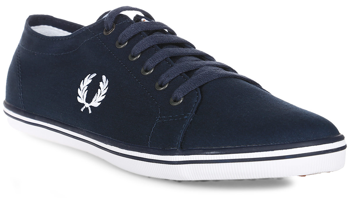 Кеды мужские Fred Perry Kingston Twill, цвет: темно-синий. B6259U-C88. Размер 10 (44)B6259U-C88 Кеды мужские Fred Perry Kingston Twill, цвет: темно-синий. B6259U-C88. Размер 10 (44)B6259U-C88Стильные мужские кеды Kingston Twill от Fred Perry покорят вас с первого взгляда! Модель выполнена из плотного текстиля. Одна из боковых сторон модели оформлена вышивкой в виде логотипа бренда, другая сторона - перфорацией, стилизованной под люверсы. Язычок оформлен вышитыми полосками. Шнуровка обеспечивает надежную фиксацию обуви на ноге. Стелька и подкладка из текстиля гарантируют комфорт при движении. Прочная резиновая подошва с рельефным рисунком обеспечивает сцепление с любой поверхностью. Такие кеды займут достойное место в вашем гардеробе.