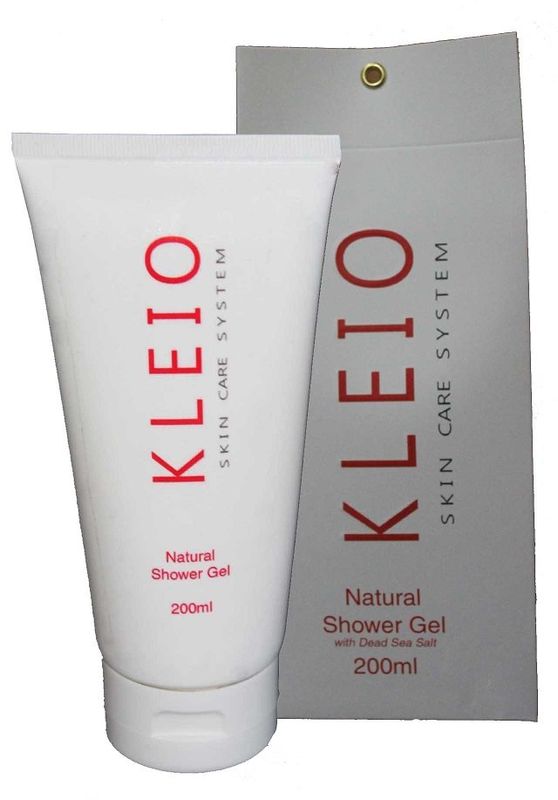 Kleio Натуральный гель для душа Skin Care System Natural Shower Gel, 200 млK05100200 Kleio Натуральный гель для душа Skin Care System Natural Shower Gel, 200 млK05100200Гель для душа, очищающий, увлажняющий, питающий, освежающий, применяется для волос и тела; тщательно и в тоже время мягко очищает, одновременно увлажняя и питая; придает коже ощущение гладкости и вид бархатистости; отлично освежает и снимает стрессовое состояние кожи; при многократном применении кожа становится более упругой и принимает естественное более здоровое состояние; содержит натуральные природные соли и минералы Мертвого моря.