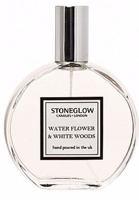 Ароматизатор Stoneglow Водяной цветок и белое дерево, спрей, 120 мл2000000049700 Ароматизатор Stoneglow Водяной цветок и белое дерево, спрей, 120 мл2000000049700Ароматизатор Stoneglow Водяной цветок и белое дерево наполнит дом неповторимым ароматом. Аромат Водяной цветок и белое дерево - свежий цветочный букет с нотками лимона и бергамота. Травяные нотки тимьяна, мускусного ореха и гвоздики на теплой базе розового дерева, кедра и сандалового дерева. Спрей упакован в подарочную коробку и станет прекрасным подарком.