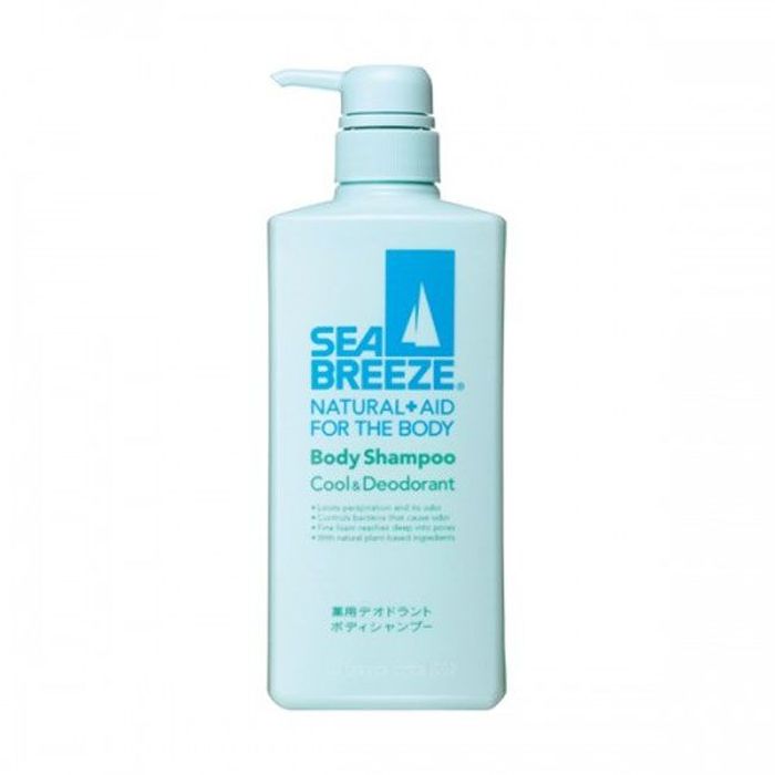 Shiseido Sea Breeze Гель для душа с охлаждающим и дезодорирующим эффектом, 600 мл866113 Shiseido Sea Breeze Гель для душа с охлаждающим и дезодорирующим эффектом, 600 мл866113Освежающий гель для душа, эффективно очистит Вашу кожу. Бодрящая текстура геля, раскроет и глубоко очистит поры, оставляя великолепное ощущение чистоты и свежести! После применения геля, Ваше тело заряжено бодростью, кожа в тонусе, а ощущение чистоты и свежести не покинет Вас на протяжении целого дня! Освежающий компонент серии SEA BREEZE – L-ментол приятно охладит кожу, улучшит кровообращение, тем самым поддержит Вашу кожу в идеальном состоянии.