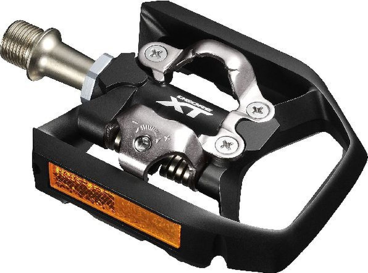 Педали Shimano XT T8000, SPD, с шипамиEPDT8000 Педали Shimano XT T8000, SPD, с шипамиEPDT8000Педали Shimano XT PD-T8000, стандарт шипов SPD, двухсторонняя платформа для туризма или ежедневных поездок на работу. Вес 392 грамма (пара). Вогнутый зазор шипа на стороне платформы. Герметизированные подшипники типа конус-чашка.