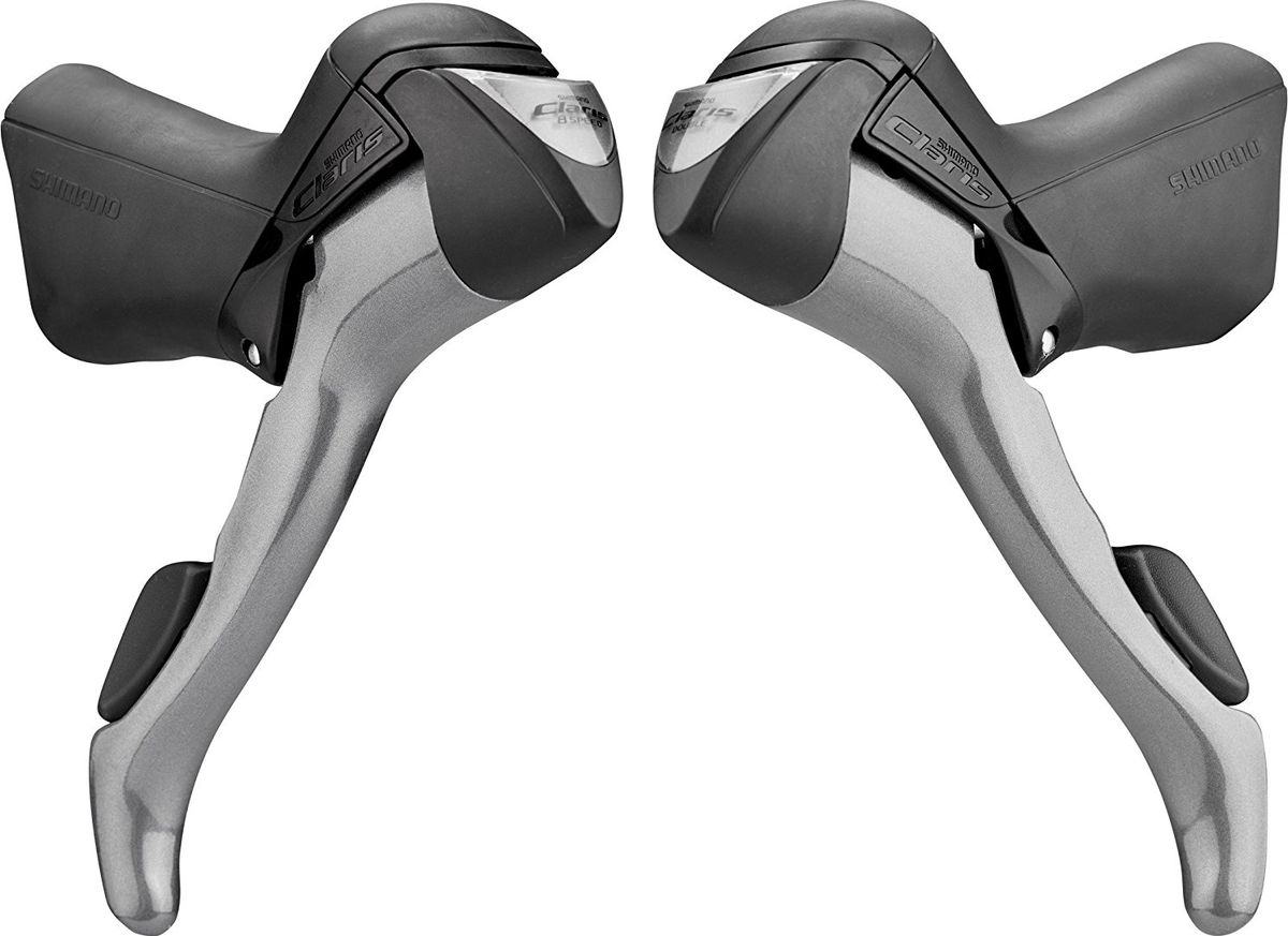 Шифтер/Тормоз Shimano Claris 2400, 2 x 8 скоростейEST2400DPAA Шифтер/Тормоз Shimano Claris 2400, 2 x 8 скоростейEST2400DPAAШифтер/Тормозные ручки Claris Легкое переключение. Оптический индикатор передач. - Трос и оплетка в комплекте - 2x8 скоростей - Количество скоростей сзади: 8 - Количество скоростей спереди: 2 - Оптический индикатор передач - Оплетка троса переключателя: SP41 - Трос переключателя: нержавеющая сталь