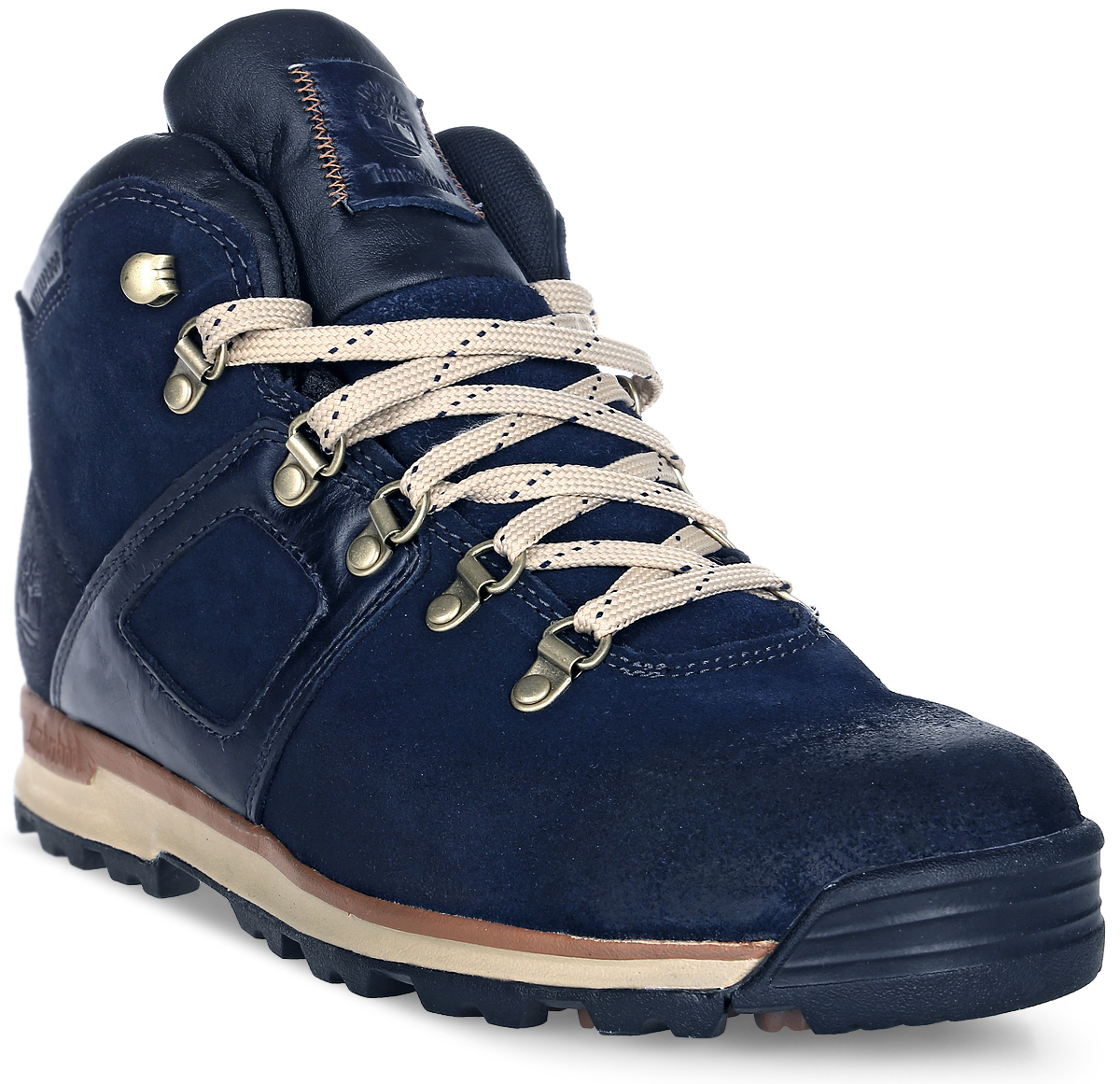 Ботинки мужские Timberland Mid Leather Waterproof, цвет: темно-синий. TBLA113VM. Размер 11,5 (44,5)TBLA113VM Ботинки мужские Timberland Mid Leather Waterproof, цвет: темно-синий. TBLA113VM. Размер 11,5 (44,5)TBLA113VMСтильные ботинки Timberland не оставят вас равнодушным. Модель на классической шнуровке, выполнена из натуральной замши. Внутренняя поверхность и стелька изготовлены из натуральной кожи. Модель дополнена на язычке фирменной нашивкой. Подошва с рифлением обеспечивает идеальное сцепление с любыми поверхностями. Такие чудесные ботинки займут достойное место в вашем гардеробе.