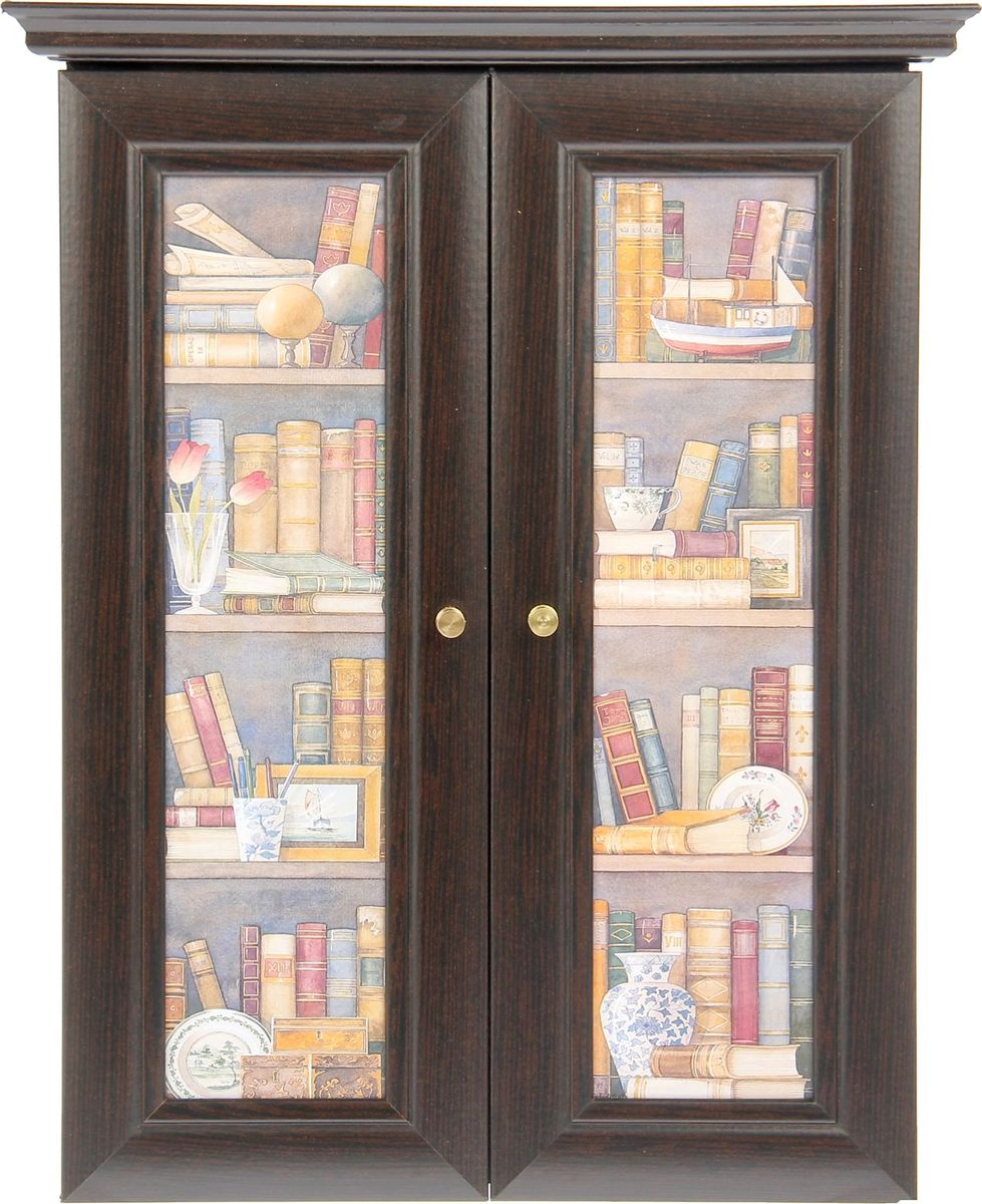 Ключница настенная АГТ-Профиль Лавка букиниста, 11 х 33 х 41,5 см559468 Ключница настенная АГТ-Профиль Лавка букиниста, 11 х 33 х 41,5 см559468Если вы отдаете предпочтение классической элегантности – ненавязчивой и вместе с тем очень стильной, эта изысканная ключница от российского поставщика наверняка придется вам по душе. Она не только украсит стену прихожей, но и сэкономит ваше время: вешая ключи на ее крючочки, вы всегда будете помнить, где их оставили, и больше не придется искать их в утренней спешке по всему дому. Приобретая такую вещицу, вы делаете выбор в пользу красоты и функциональности.