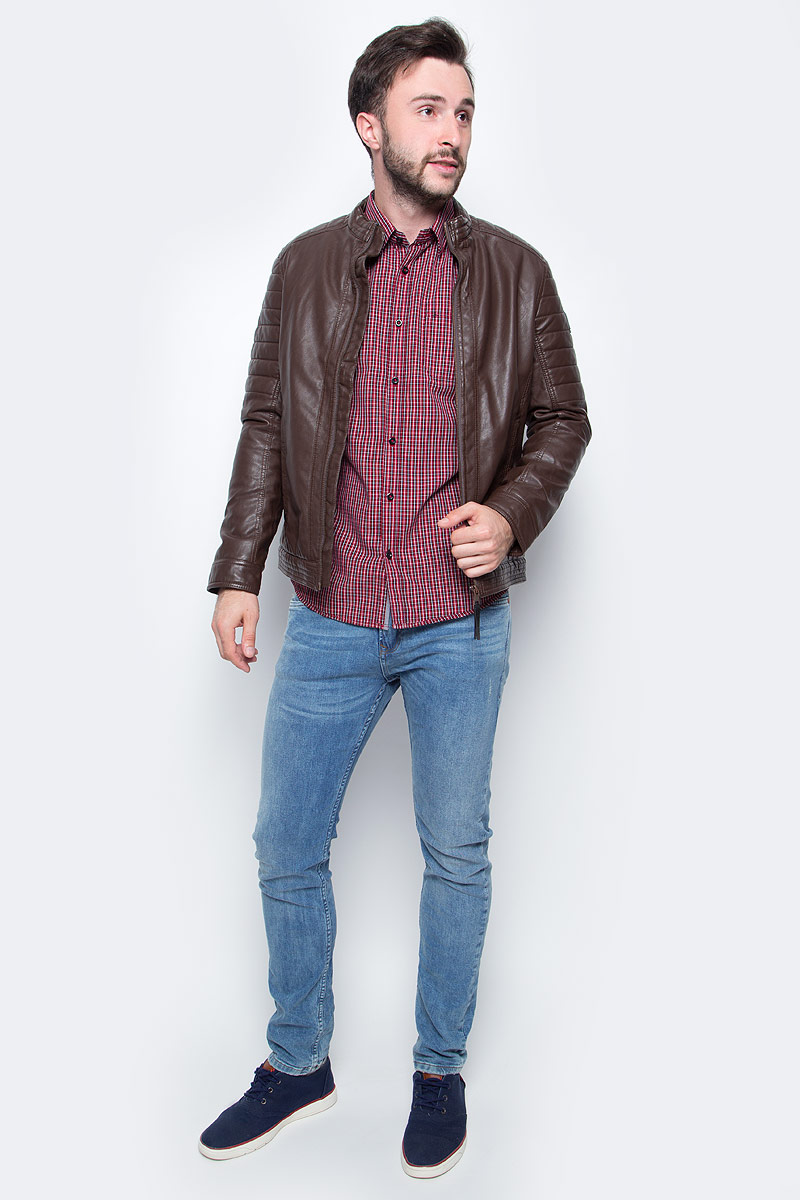 Куртка мужская Tom Tailor, цвет: коричневый. 3722259.00.10. Размер M (48)3722259.00.10 Куртка мужская Tom Tailor, цвет: коричневый. 3722259.00.10. Размер M (48)3722259.00.10Мужская куртка Tom Tailor выполнена из искусственной кожи. Модель с длинными рукавами и невысоким воротником-стойкой застегивается на молнию. По бокам дополнена карманами.