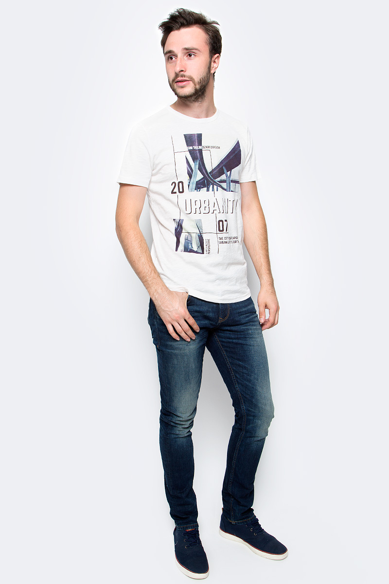 Футболка мужская Tom Tailor, цвет: белый. 1055084.00.12. Размер S (46)1055084.00.12 Футболка мужская Tom Tailor, цвет: белый. 1055084.00.12. Размер S (46)1055084.00.12Мужская футболка Tom Tailor выполнена из натурального хлопка. Модель с короткими рукавами и круглым вырезом горловины спереди оформлена стильным принтом.