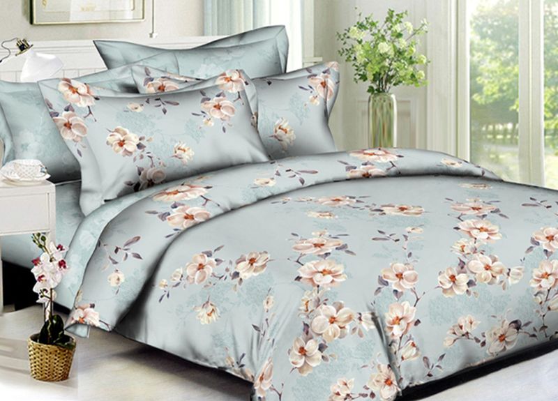 Комплект белья Primavera Classic. Шиповник белый, 1,5-спальный, наволочки 70x70, цвет: голубой95687 Комплект белья Primavera Classic. Шиповник белый, 1,5-спальный, наволочки 70x70, цвет: голубой95687Комплект постельного белья Primavera является экологически безопасным для всей семьи, так как выполнен из высококачественного сатина (100% хлопка). Комплект состоит из пододеяльника на молнии, простыни и двух наволочек. Постельное белье оформлено ярким узором и имеет изысканный внешний вид. Сатин - производится из высших сортов хлопка, а своим блеском и легкостью напоминает шелк. Постельное белье из сатина превращает жаркие летние ночи в прохладные и освежающие, а холодные зимние - в теплые и согревающие. Приобретая комплект постельного белья Primavera, вы можете быть уверенны в том, что покупка доставит вам и вашим близким удовольствие и подарит максимальный комфорт.