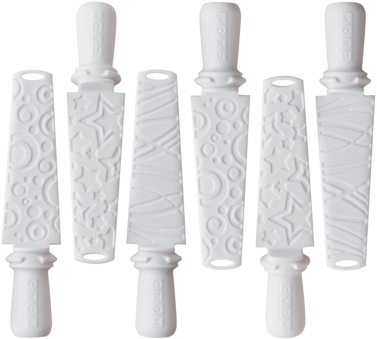 Набор палочек для мороженого Zoku Pop Sticks, цвет: белый, 6 штZK102 Набор палочек для мороженого Zoku Pop Sticks, цвет: белый, 6 штZK102Набор Quick Pop Maker Sticks – это 6 многоразовых палочек для мороженого, при помощи которых можно приготовить вкусные домашние десерты на целую компанию. Они изготовлены из прочного пищевого пластика, за счет чего хорошо переносят воздействие низких температур. Благодаря специальным щиткам подтаявший сок не попадет на стол и одежду – он будет аккуратно собираться в небольших углублениях. Палочки подходят для следующих моделей форм: Triple Quick Pop Maker, Duo Quick Pop Maker и Single Quick Pop Maker.Не содержит вредных примесей и бисфенола-А. Моется вручную.