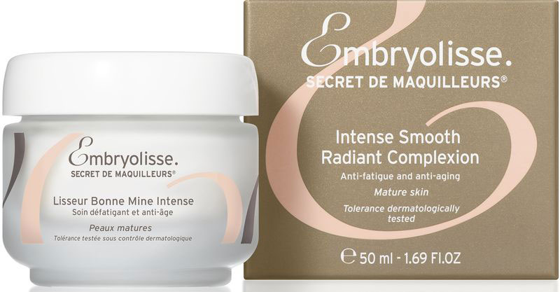 Embryolisse Антивозрастная основа под макияж с эффектом сияния Интенсив, 50 мл259000 Embryolisse Антивозрастная основа под макияж с эффектом сияния Интенсив, 50 мл259000Избавление от следов усталости и уход для зрелой кожиАнтивозрастное средство по уходу за кожей убирает следы усталости на лице, содержит гиалуроновую кислоту и натуральные сахара. Кожа становится более наполненной и нежной. Свежая, тающая текстура мгновенно подтягивает кожу, скрывает мелкие морщинки, смягчает черты лица и обеспечивает комплексный подход в борьбе со старением кожи. Антивозрастная Основа реструктурирует кожу, улучшает ее эластичность и упругость. Экстракты люцерны и люпина способствуют стимуляции выработки коллагена, а также освежают взгляд, уменьшая отечность и видимость темных кругов. В состав входят Омега 9 и Витамин Е. Успокаивающий крем с мягкой текстурой.Применение: нанесите утром перед макияжем и/или вечером на лицо и контур вокруг глаз. Только для наружного применения.
