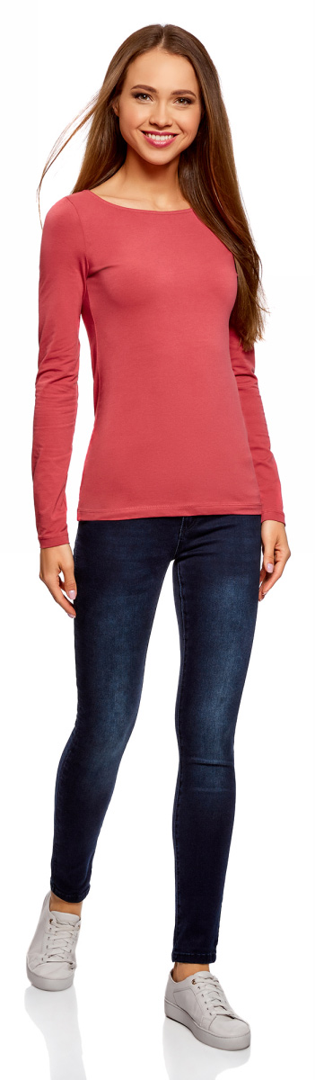 Лонгслив женский oodji Collection, цвет: бордовый. 24201007B/46147/4902N. Размер M (46)24201007B/46147/4902N Лонгслив женский oodji Collection, цвет: бордовый. 24201007B/46147/4902N. Размер M (46)24201007B/46147/4902NЖенский лонгслив выполнен из эластичной хлопковой ткани. Модель с круглым вырезом горловины и длинными стандартными рукавами.