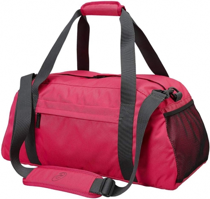 Сумка спортивная Asics Training Essentials Gymbag, цвет: розовый, 45 л127692-0640 Сумка спортивная Asics Training Essentials Gymbag, цвет: розовый, 45 л127692-0640Спортивная форма, снаряжение и все, что может потребоваться на тренировке или матче, поместится в одной сумке. Объем основного отделения составляет 45 литров. Сумка выполнена из долговечного и не пропускающего влагу материала, так что ее можно спокойно оставить даже на мокром поле.