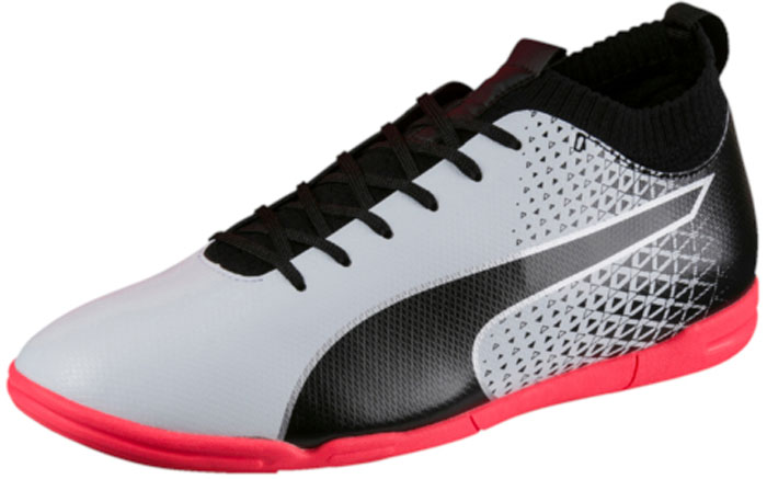 Кроссовки для футзала мужские Puma EvoKnit FTB IT, цвет: белый. 10407301. Размер 7,5 (40)10407301 Кроссовки для футзала мужские Puma EvoKnit FTB IT, цвет: белый. 10407301. Размер 7,5 (40)10407301Модель evoKNIT FTB – отличный выбор бутс для футболиста любого уровня. Оригинальный фасон с завышенным верхом из эластичного текстиля, выполненного по передовой технологии evoKNIT от PUMA, обеспечивает надежную поддержку голени. Также для изготовления модели используются современные сверхлегкие и износостойкие синтетические материалы, создающие дополнительные удобства и полный комфорт.