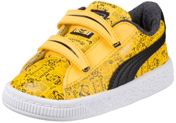 Кеды детские Puma Minions Basket V PS, цвет: желтый, черный. 36401202. Размер 13 (31)36401202 Кеды детские Puma Minions Basket V PS, цвет: желтый, черный. 36401202. Размер 13 (31)36401202Модные кеды Minions Basket V PS от Puma займут достойное место среди коллекции обуви вашего ребенка. Модель выполнена из искусственной кожи. Кожаная стелька позволяет ногам дышать. Подошва оснащена рифлением для лучшего сцепления с поверхностью. Уникальный графический рисунок с символикой Миньонов, набивное изображение банана на заднике, застежки на липучке в форме банана - всё это, как и отличные функциональные характеристики новых кроссовок, позволят наслаждаться миром любимых персонажей с комфортом.