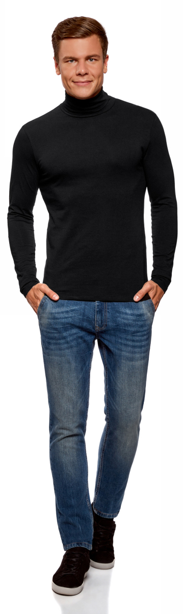 Водолазка мужская oodji Basic, цвет: черный. 5B513001M-1/39230N/2900N. Размер XS (44)5B513001M-1/39230N/2900N Водолазка мужская oodji Basic, цвет: черный. 5B513001M-1/39230N/2900N. Размер XS (44)5B513001M-1/39230N/2900NТрикотажная водолазка от oodji из хлопка с воротником гольф. Высокий воротник гольф с отворотом плотно прилегает к шее. Длинные втачные рукава закрывают запястья. Края рукавов и низ подшиты в подгиб и обработаны двойной строчкой. Такие замечательные качества хлопкового трикотажа, как мягкость и гигроскопичность, надолго подарят телу комфорт и тепло, при этом позволяя коже дышать. А небольшая доля эластана в составе материала увеличивает его прочность и долговечность. Прямая облегающая модель садится точно по фигуре. Удобная хлопковая водолазка не только практична, но и универсальна. Можно надевать ее в офис, посещать в ней официальные мероприятия или заниматься домашними делами, прийти на вечеринку или отправиться за город. Благодаря своему нейтральному характеру эта модель станет гармоничным дополнением к одежде разных стилей. В сочетании с классическими брюками, брогами и блейзером вы получите подходящий офисный комплект. С джемпером или спортивным пальто, чиносами и монками – стильный городской вариант. Надев водолазку с джинсами и топсайдерами, можно отправляться за город. А в водолазке с тренировочными брюками и кроссовками вы готовы к новым рекордам на спортплощадке. Базовой водолазке всегда найдется место в любом гардеробе!