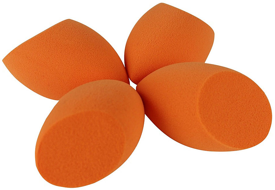 Real Techniques Набор из 4 спонжей 4 Miracle Complexion Sponges1553M Real Techniques Набор из 4 спонжей 4 Miracle Complexion Sponges1553MСпонж – великолепный многофункциональный инструмент макияжа от профессионалов RealTechniques для создания идеально ровного естественного тона лица. Спонж выполнен в оригинальной форме капли со скошенным плоским срезом. Благодаря этому им можно наносить и тональную основу, и кремовые румяна, и бронзер, и консилер, и даже тени для век. Заостренный кончик «капли» позволяет точно и аккуратно распределять тональные средства в области вокруг глаз и крыльев носа. Спонж качественно растушевывает различные текстуры, не оставляя разводов, пятен и границ. Легко смешивает и при необходимости наслаивает средства, не допуская при этом эффекта маски на лице. Средства, нанесенные с помощью спонжа, ложатся тонким невесомым слоем, сглаживая неровности кожи и совершенно не подчеркивая шелушений. Используется спонж во влажном виде, при намокании его объем увеличивается в два раза, а текстура становится невероятно нежной. Спонж выполнен в приятном персиковом цвете и изготовлен из мягкого синтетического материала, в состав которого не входит латекс. Не имеет запаха. Гипоаллергенен. В набор входит 4 спонжа.